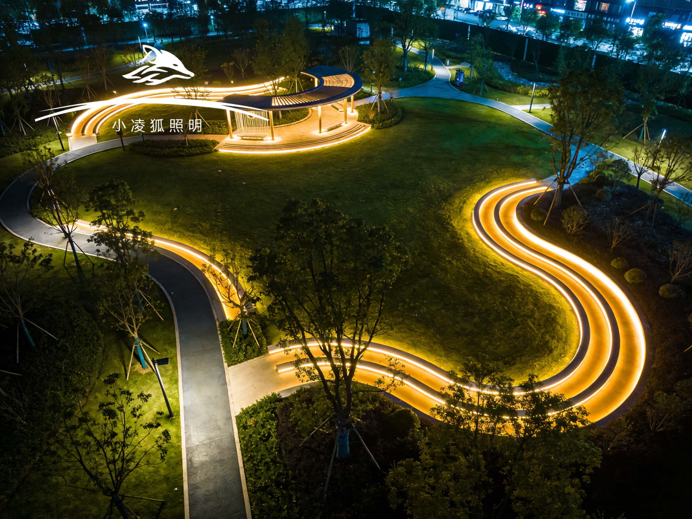 小凌狐照明柔性洗墙灯 COB芯片 见光不见灯更细腻