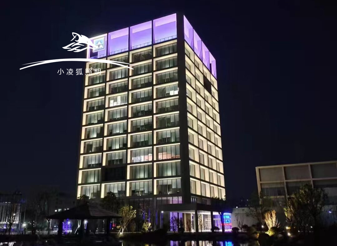 小凌狐照明户外亮化灯具厂家 窗台灯打造酒店与楼宇精致亮化